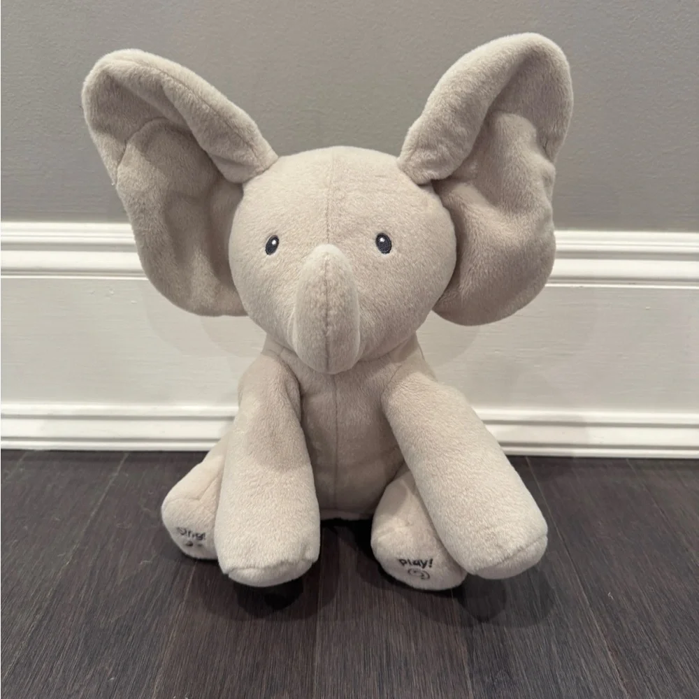 NWOT Gund Baby Toddler Flappy the Elephant Gray Plush Elephant Toy Sings Peekabo